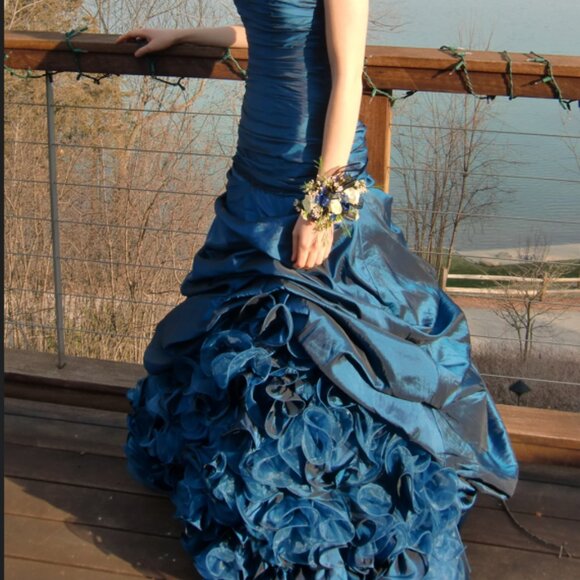 Formal Blue Ball Gown - Picture 3 of 4